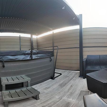 La Kaz Rhumantique Sauna And Spa Privatif La Rivière-Saint-Sauveur Extérieur photo